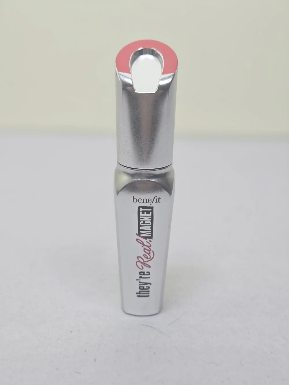 Benefit They're Real Magnet Mascara - Silver with Pink Accent